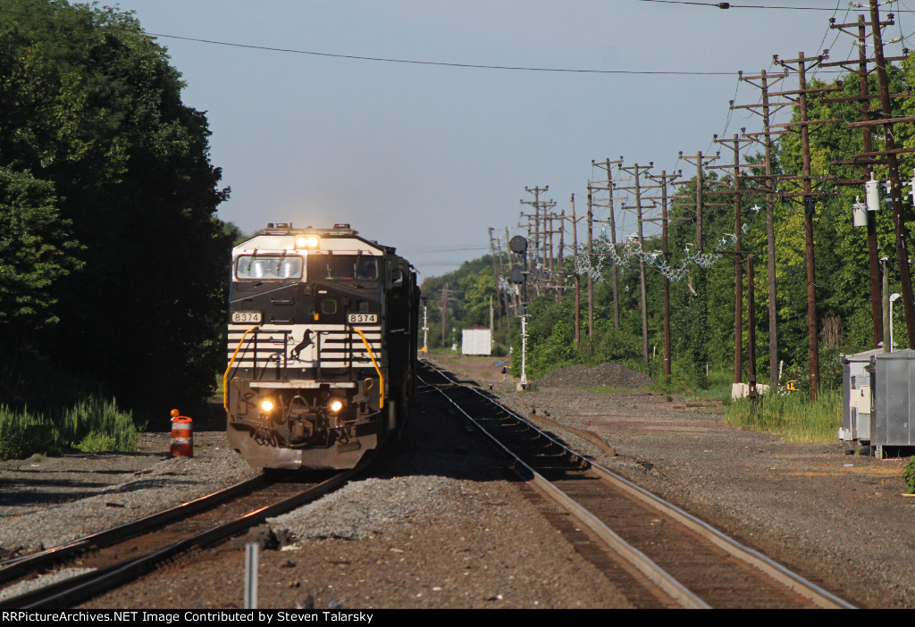 NS 8374